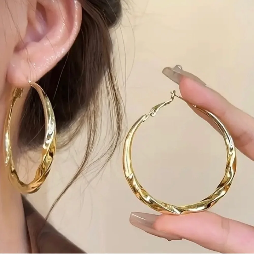 18k Gold Hoop Earrings 2.5”